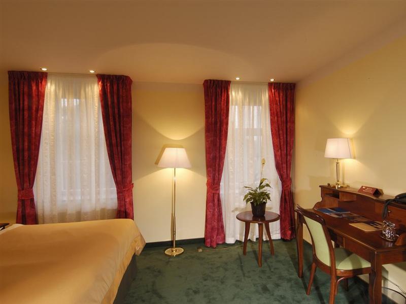 Ea Jeleni Dvur Castle Hotel Praga